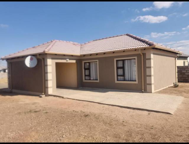 3 BEDROOM HOUSE FOR SALE IN KLERKSOORD